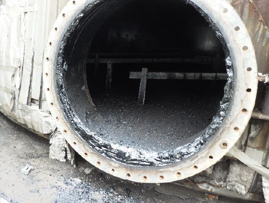 くろがね工業　タンク内清掃