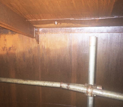 くろがね工業　タンク内清掃